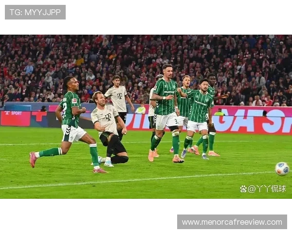 拜仁防线问题持续暴露,球队关键战稳定性面临考验 拜仁防线问题持续暴露,球队关键战稳定性面临考验